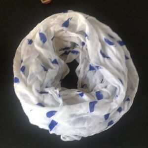 Blue Whale Women’s infinity scarf